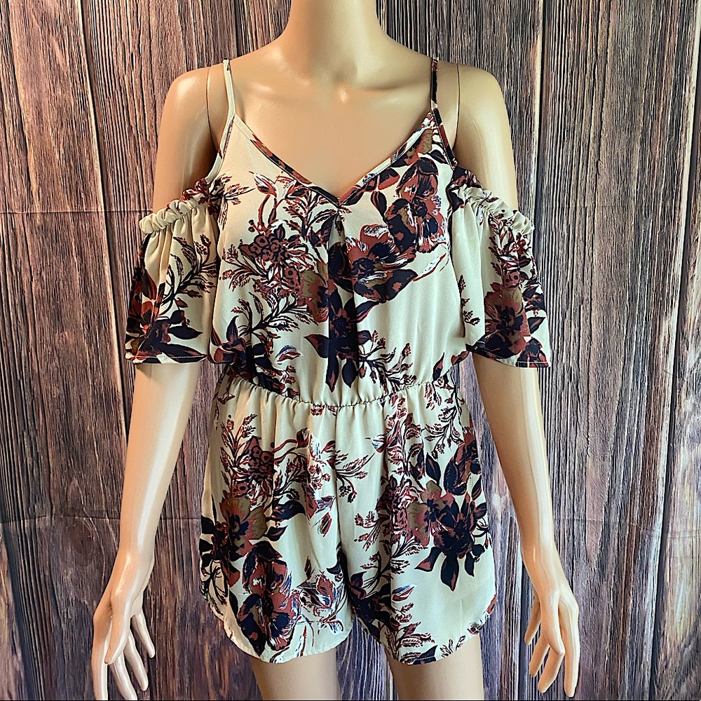 Sienna Sky NWT cream burgundy deep red brown floral flowy summer romper